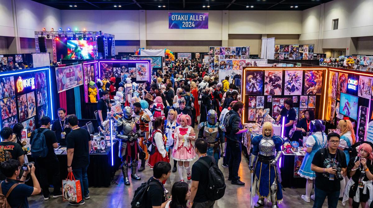 17c一起草动漫cosplay视频